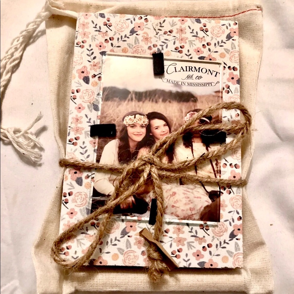 Floral Wood Block Frame with Gift Bag